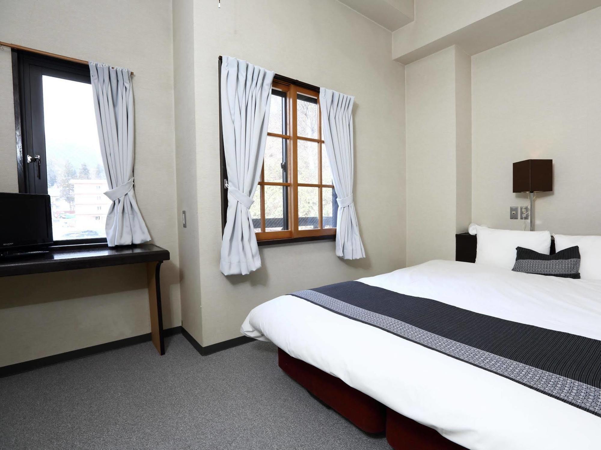 Hakuba Gondola Hotel Экстерьер фото